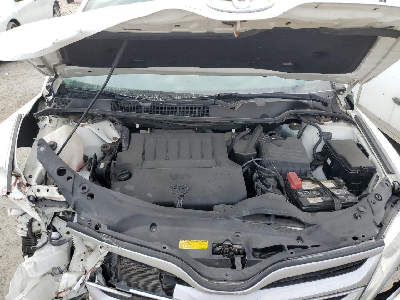 2014 Toyota Venza - Image 12