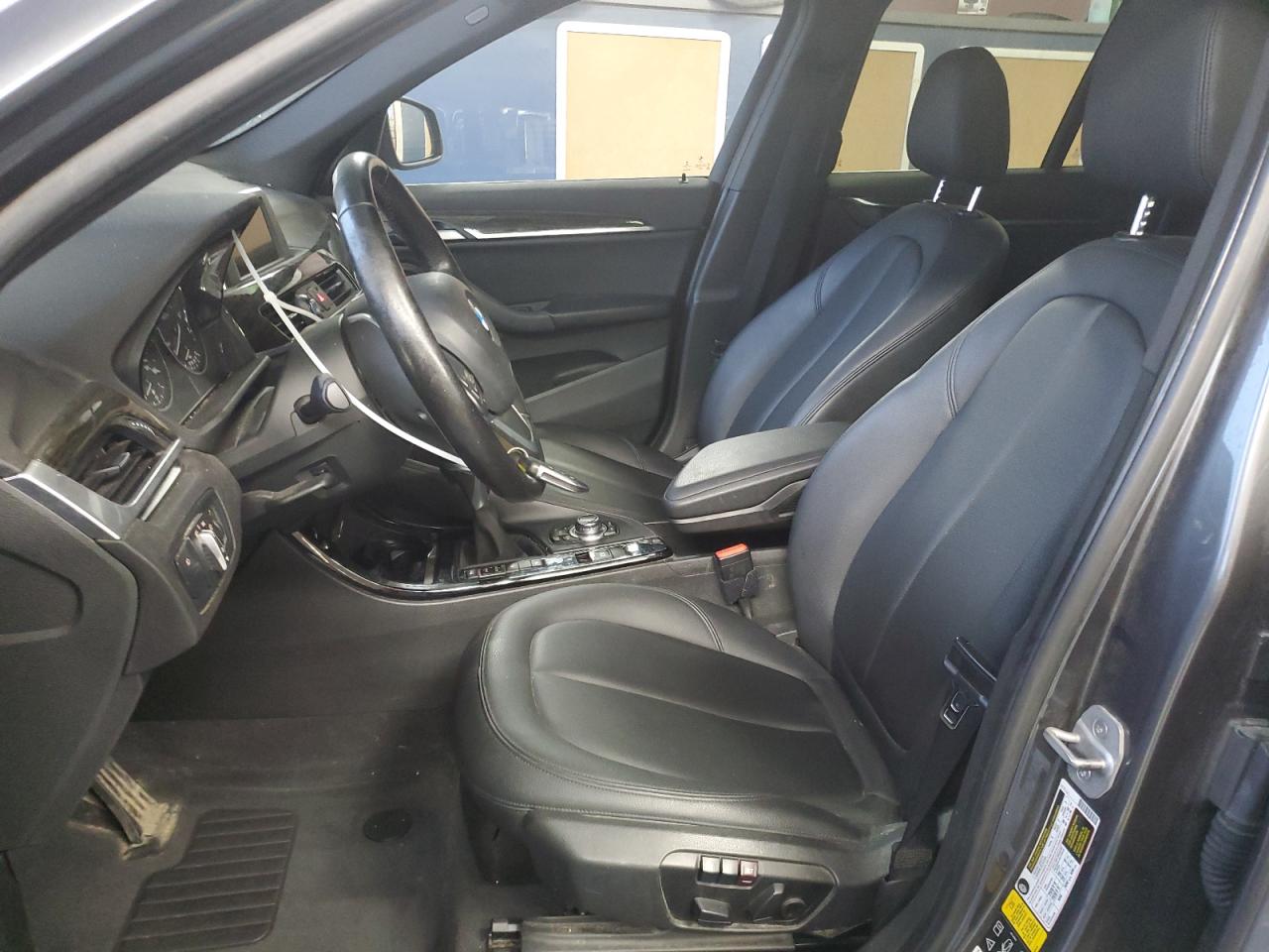 2016 BMW X1 - Image 7
