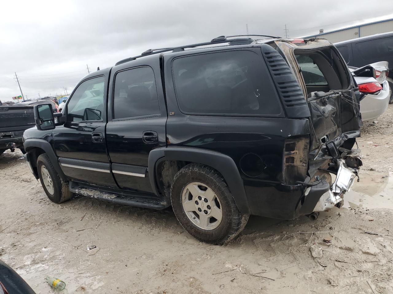 2006 Chevrolet Tahoe - Image 2