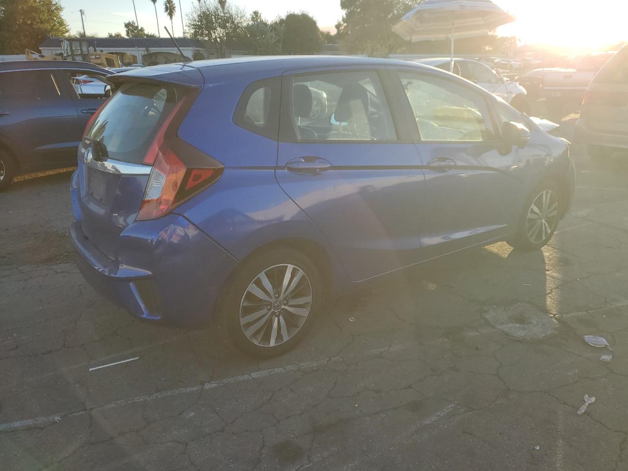 VIN 3HGGK5H84GM703545 2016 HONDA FIT no.3