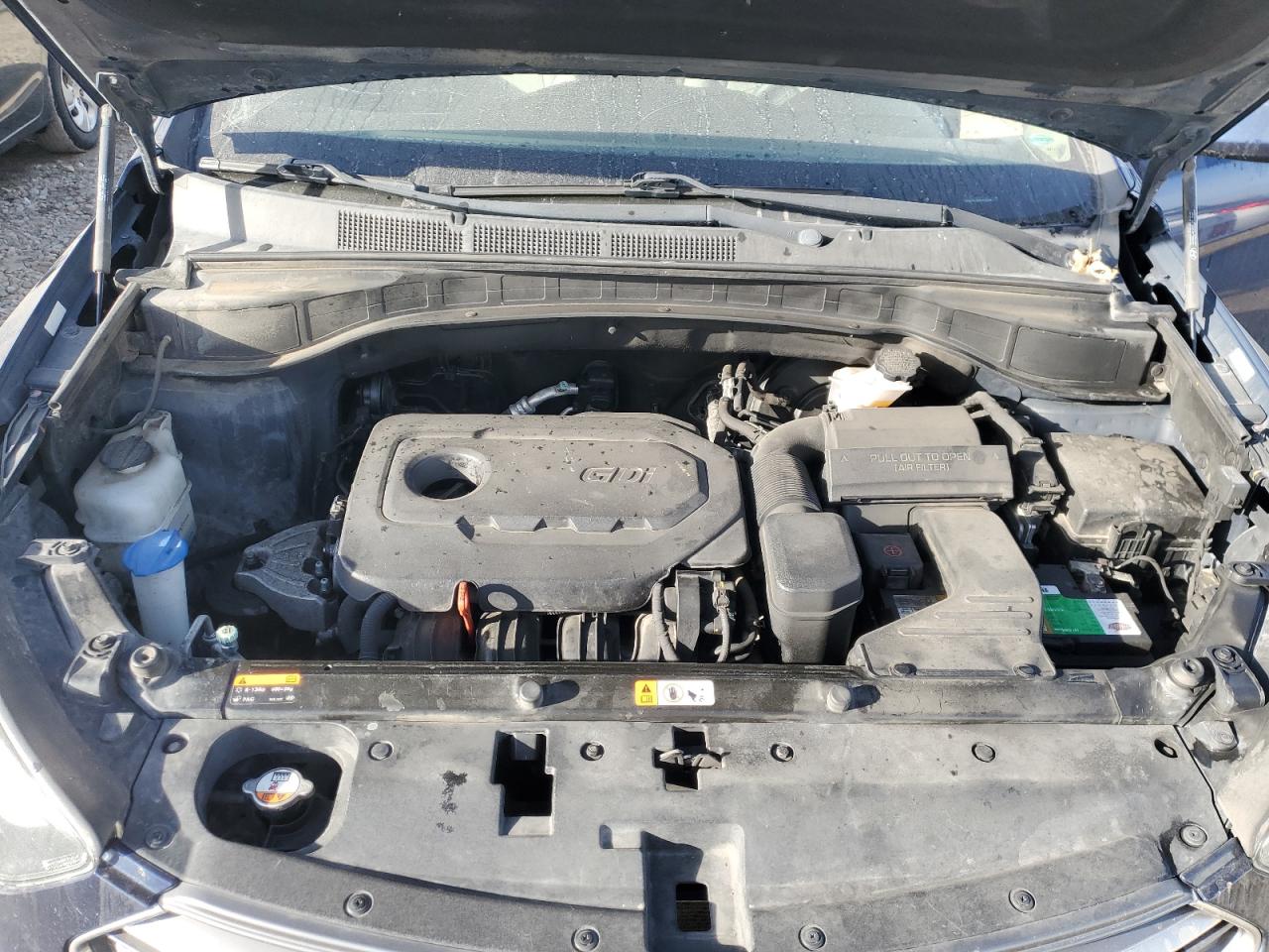 2017 Hyundai Santa Fe - Image 11