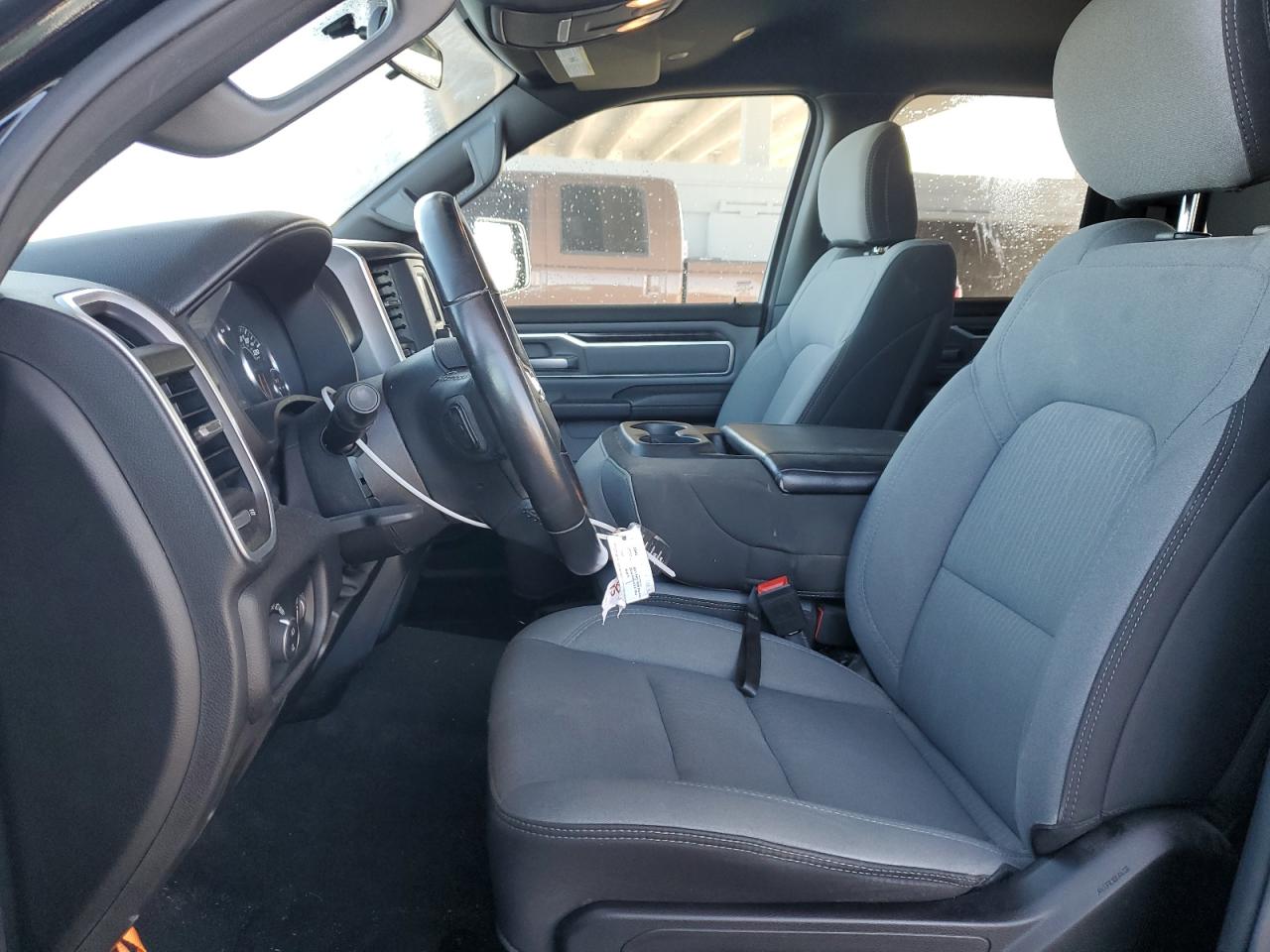 2021 RAM 1500 - Image 7