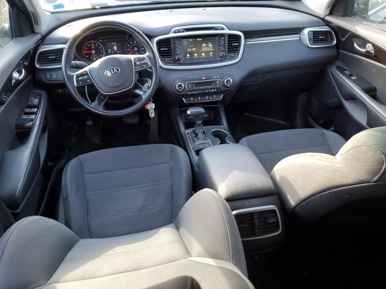 2019 Kia Sorento - Image 8