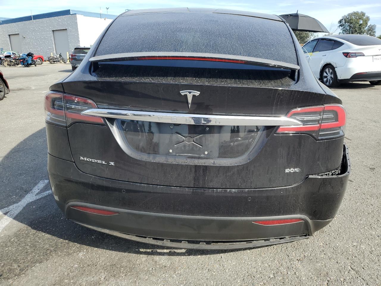 2016 Tesla Model X VIN: 5YJXCBE27GF002089 Lot: 84891564