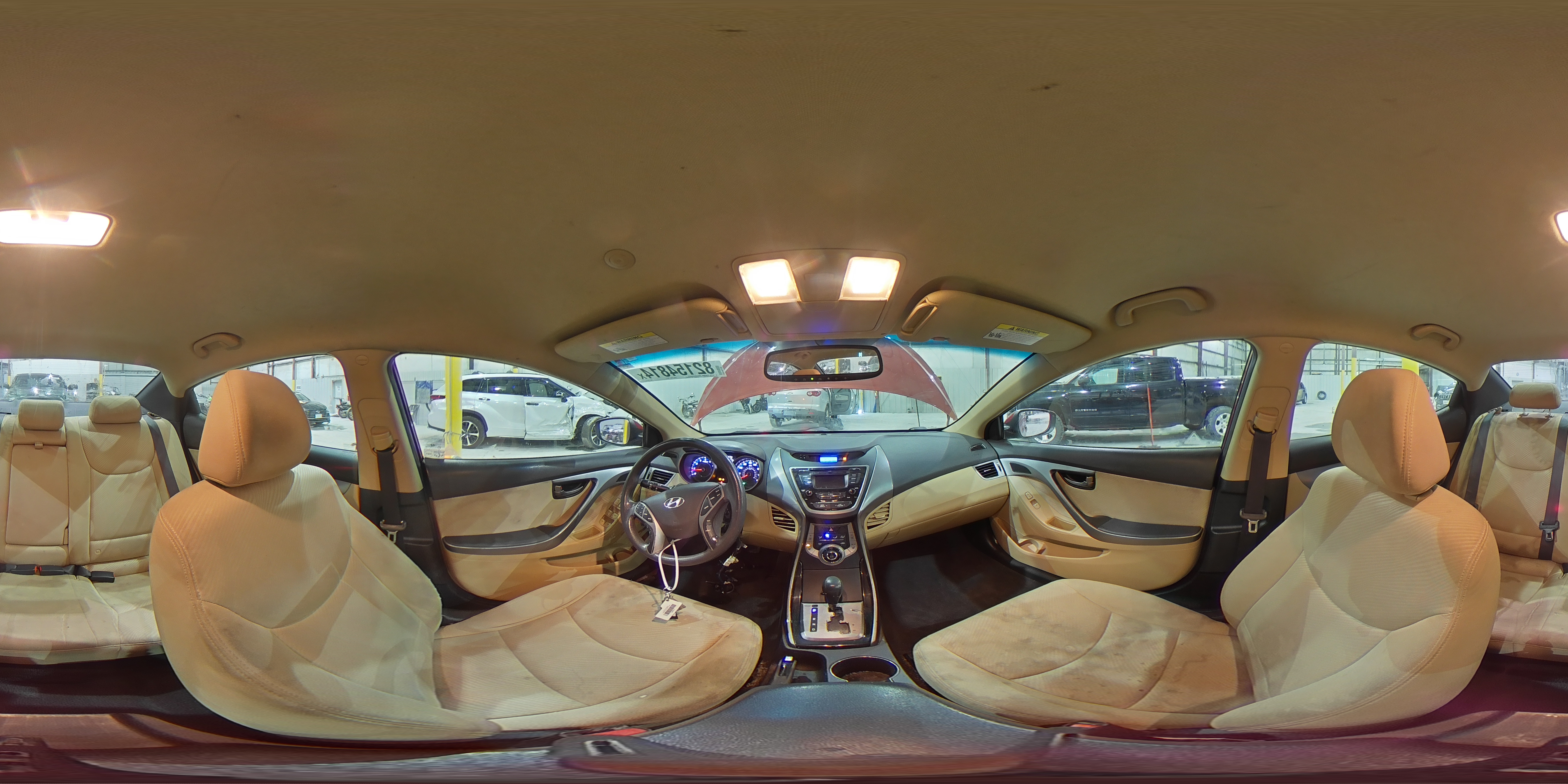 2013 Hyundai Elantra - Image 14