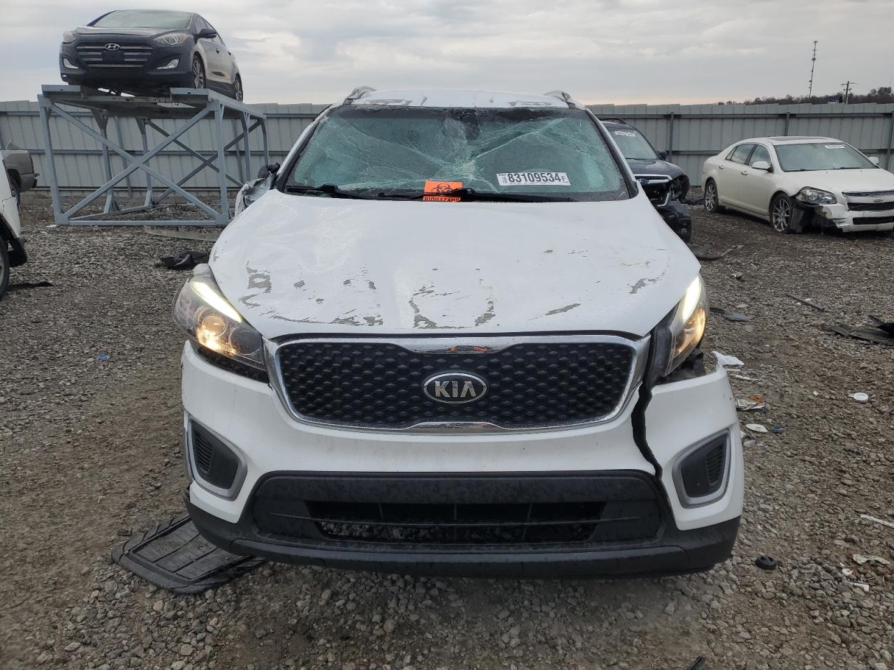 2017 Kia Sorento - Image 5