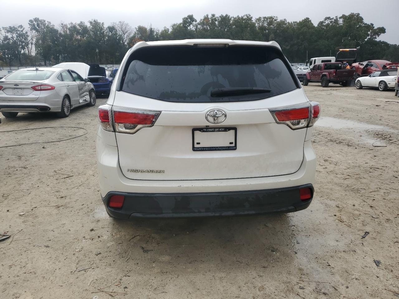 VIN 5TDZKRFH1GS172676 2016 TOYOTA HIGHLANDER no.6