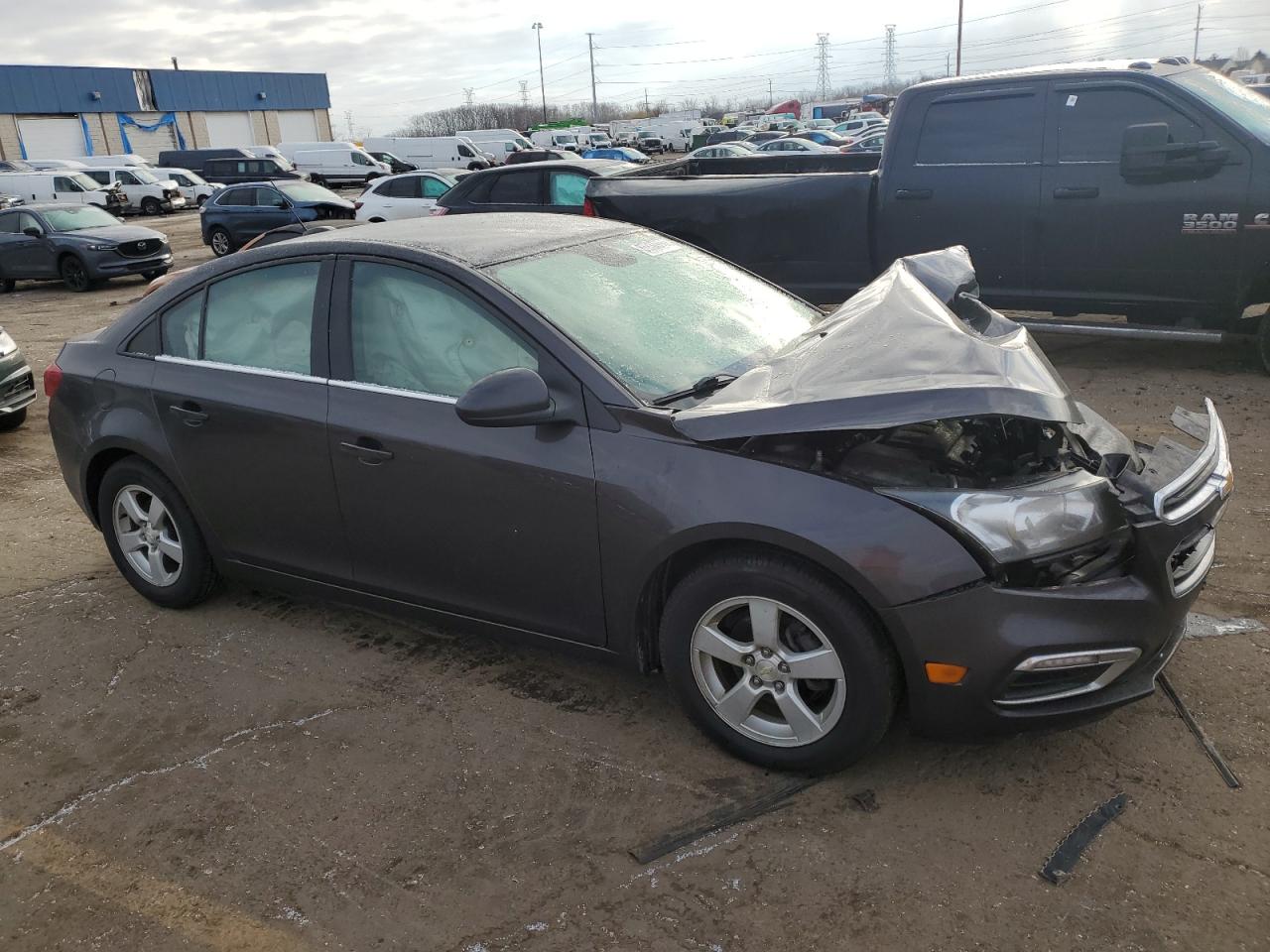 VIN 1G1PE5SB2G7169815 2016 CHEVROLET CRUZE no.4