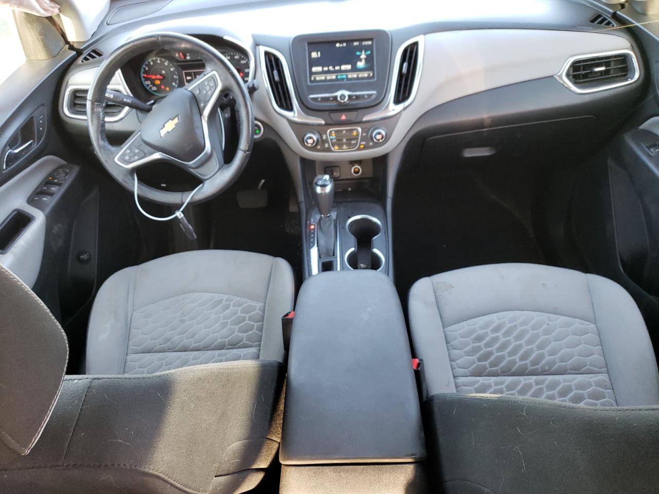 2018 Chevrolet Equinox - Image 8