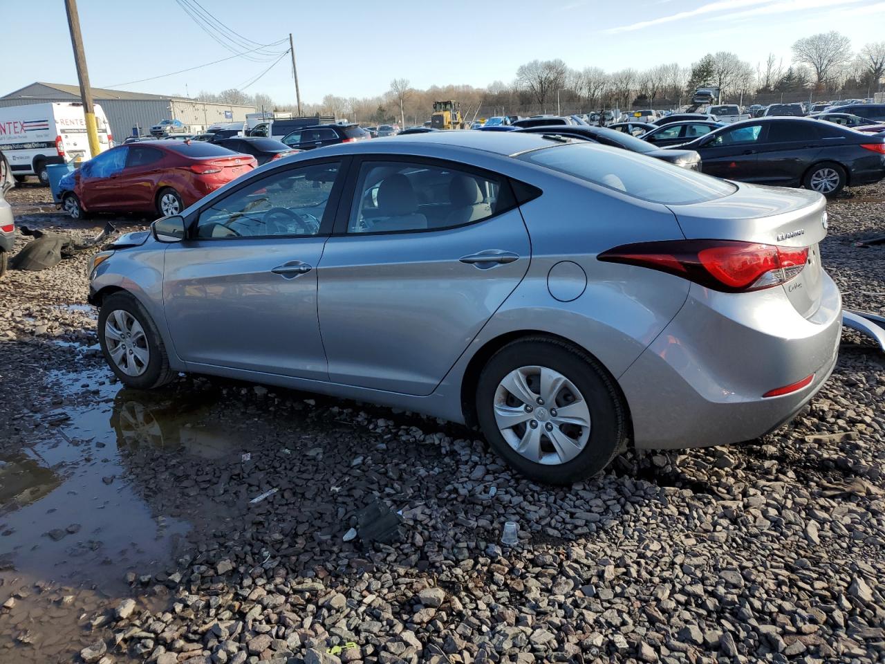 2016 Hyundai Elantra - Image 2