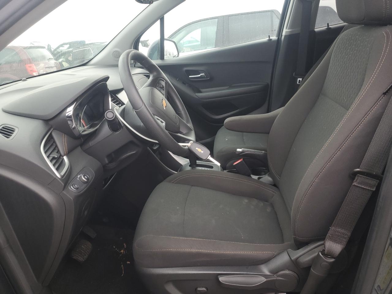 2022 Chevrolet Trax - Image 7