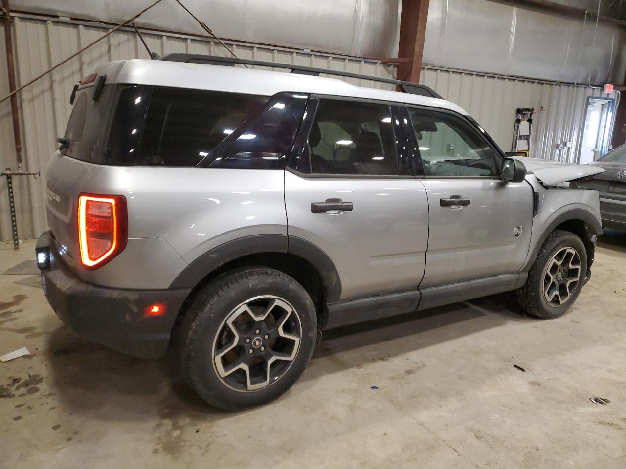 2021 Ford Bronco - Image 3