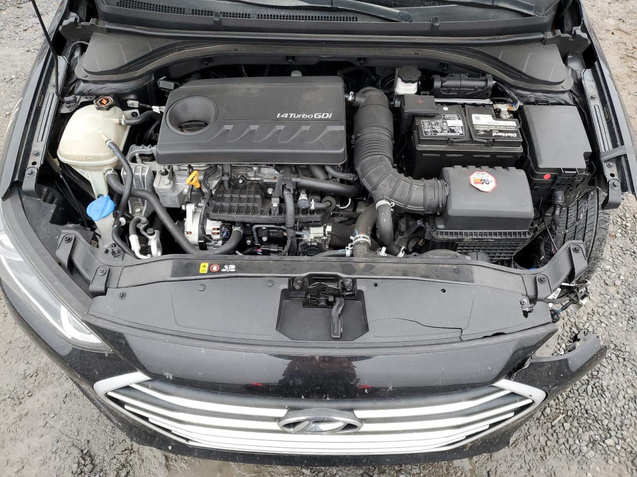 2018 Hyundai Elantra - Image 11