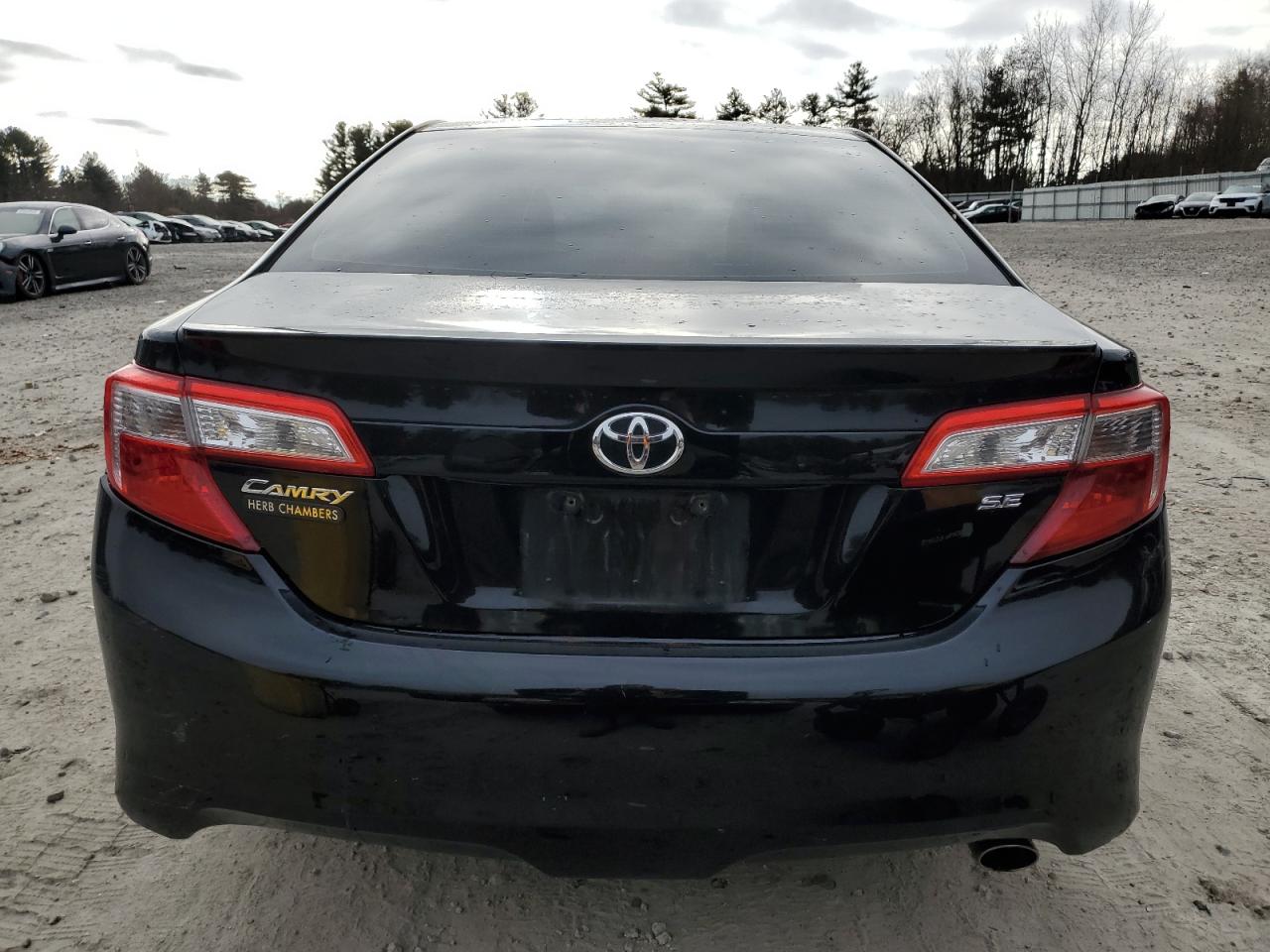 2013 Toyota Camry - Image 6