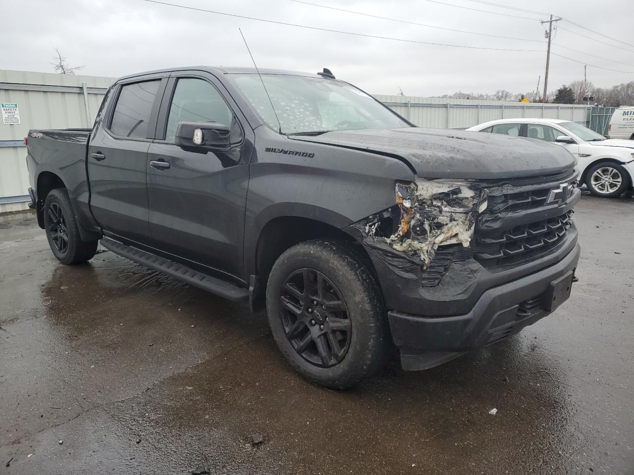 2022 Chevrolet Silverado - Image 4