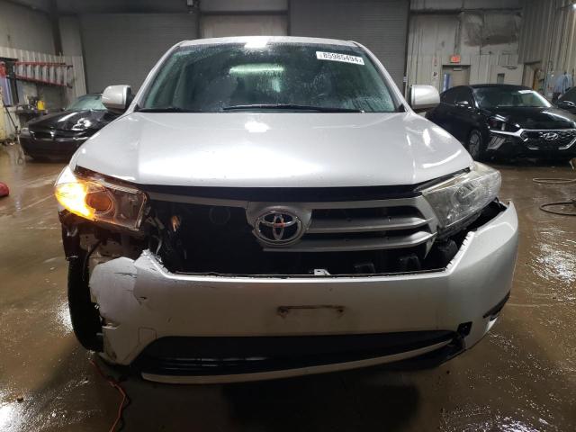  TOYOTA HIGHLANDER 2013 Srebrny