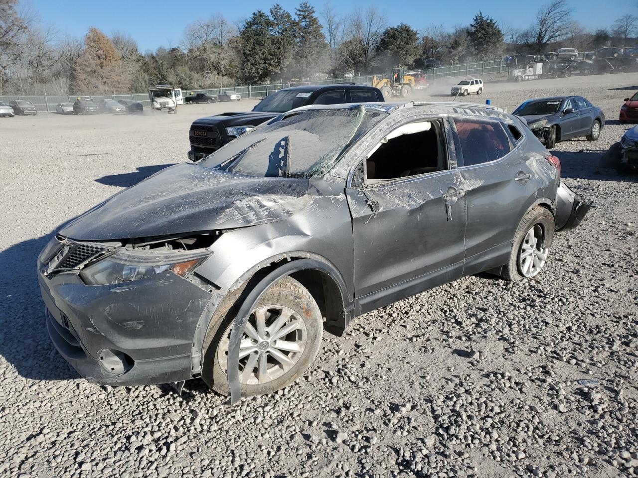 2018 Nissan Rogue - Image 1