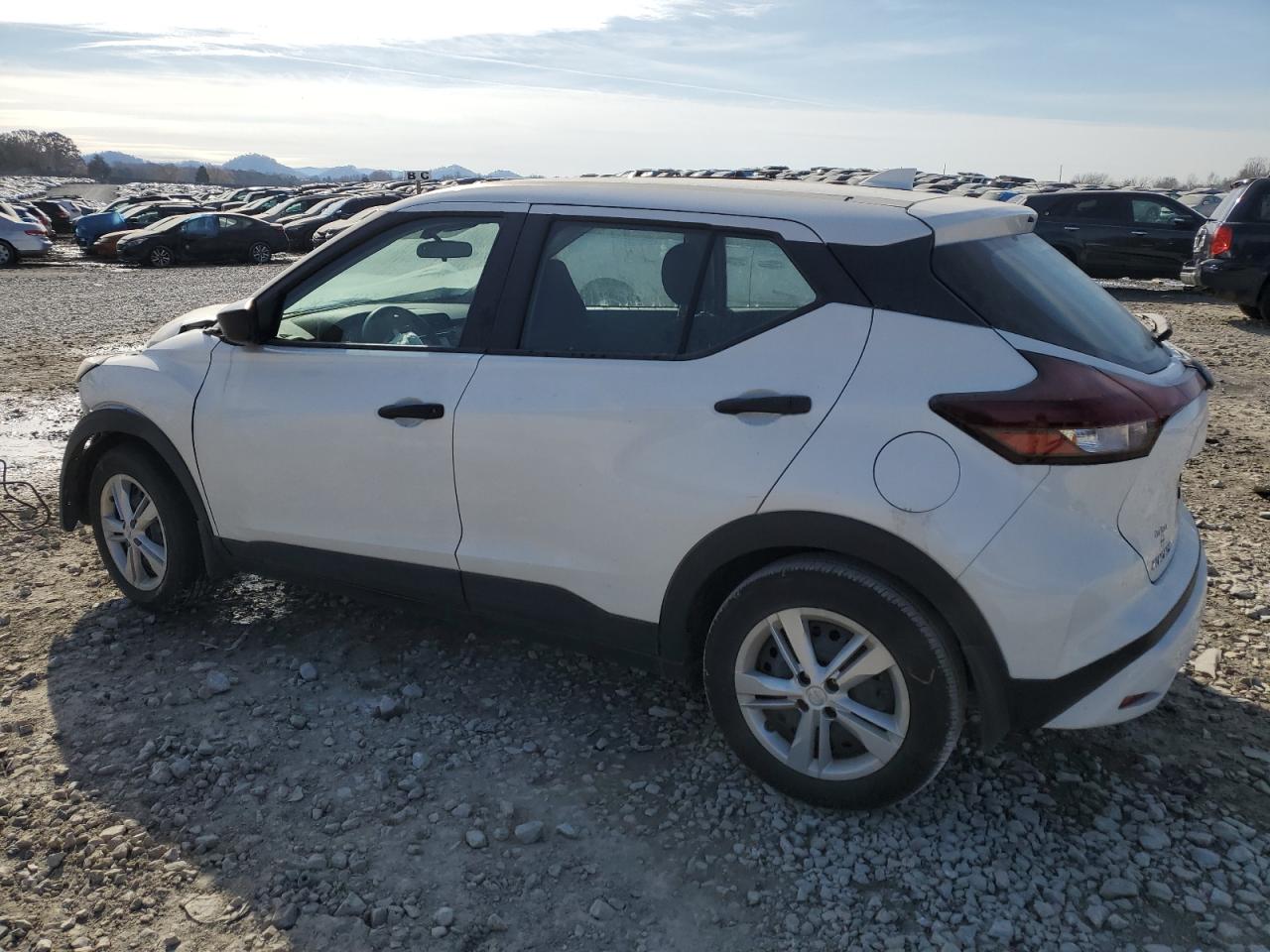 VIN 3N1CP5BV5PL474590 2023 NISSAN KICKS no.2