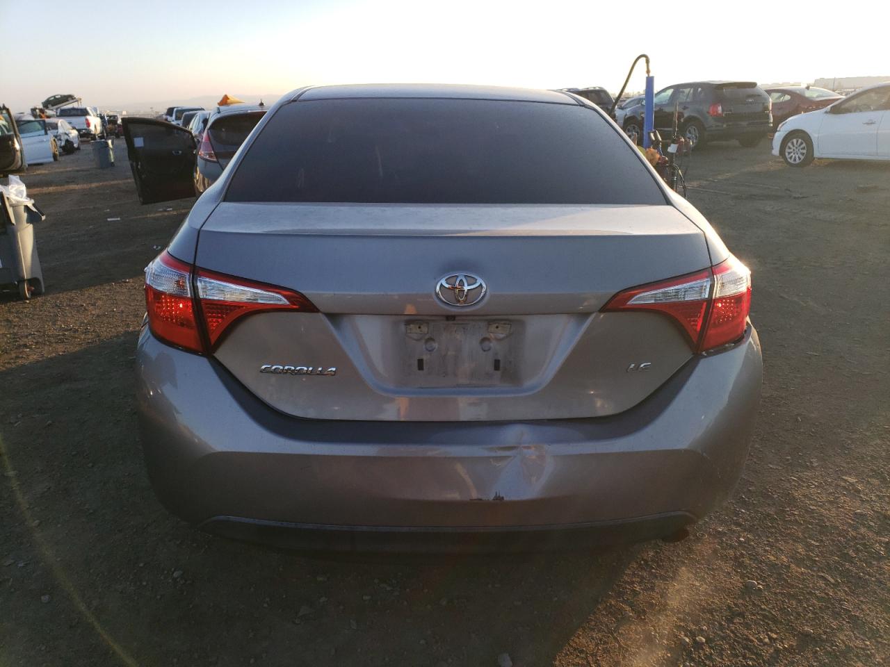 2014 Toyota Corolla L VIN: 5YFBURHE2EP174697 Lot: 87127064