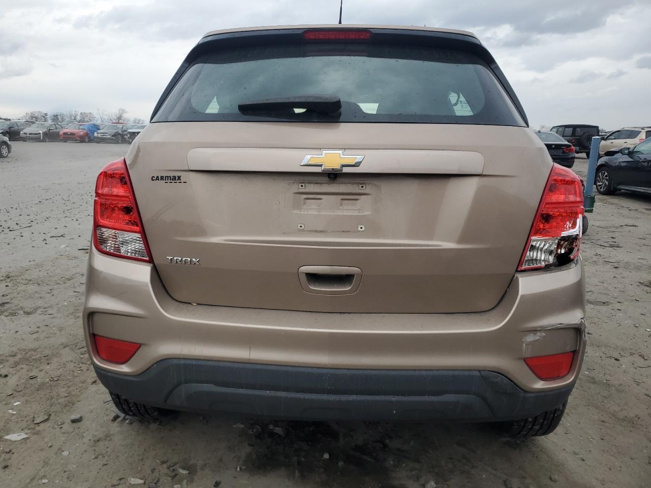 VIN 3GNCJKSB9JL197332 2018 CHEVROLET TRAX no.6