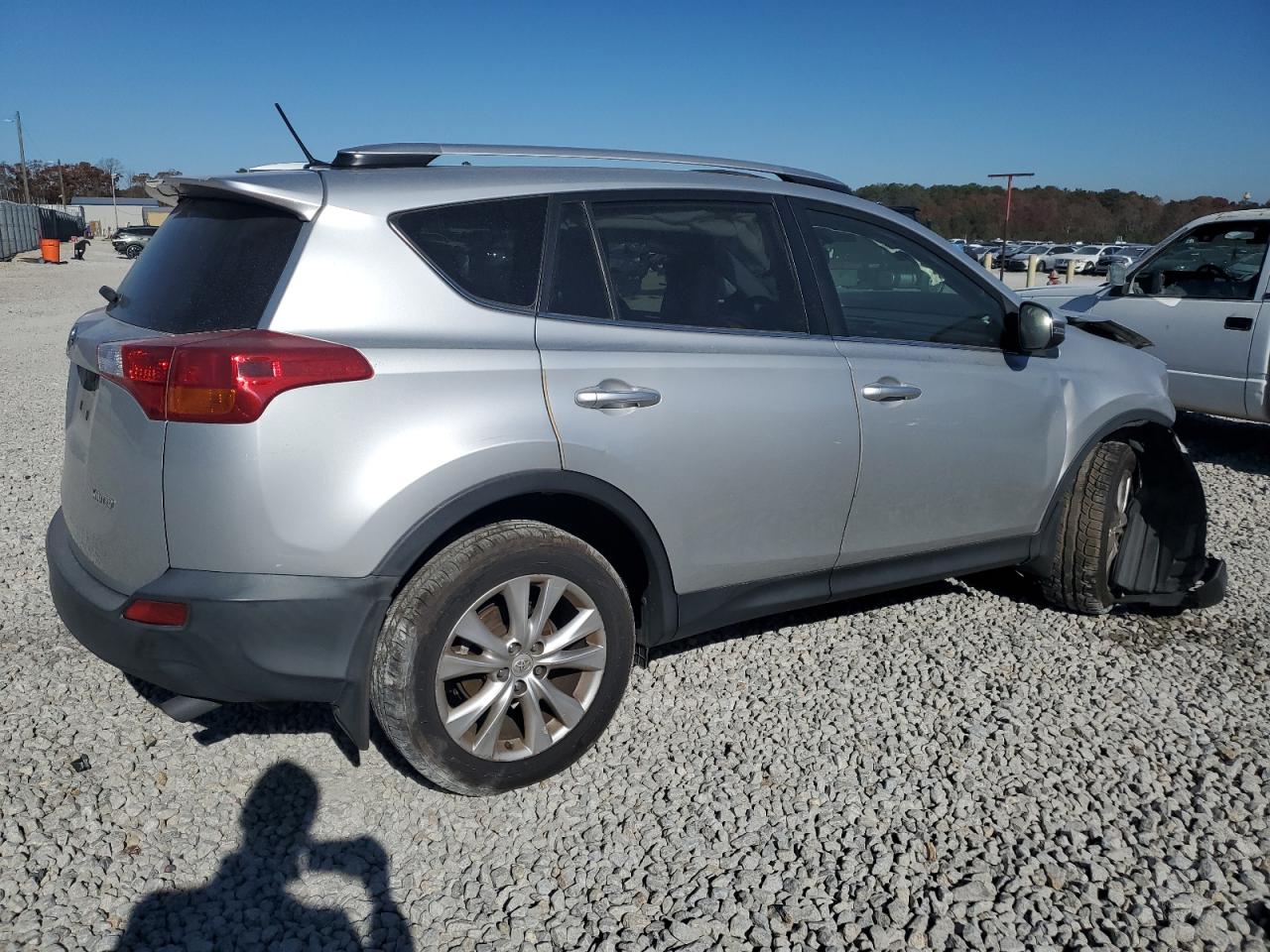 2015 Toyota RAV 4 - Image 3