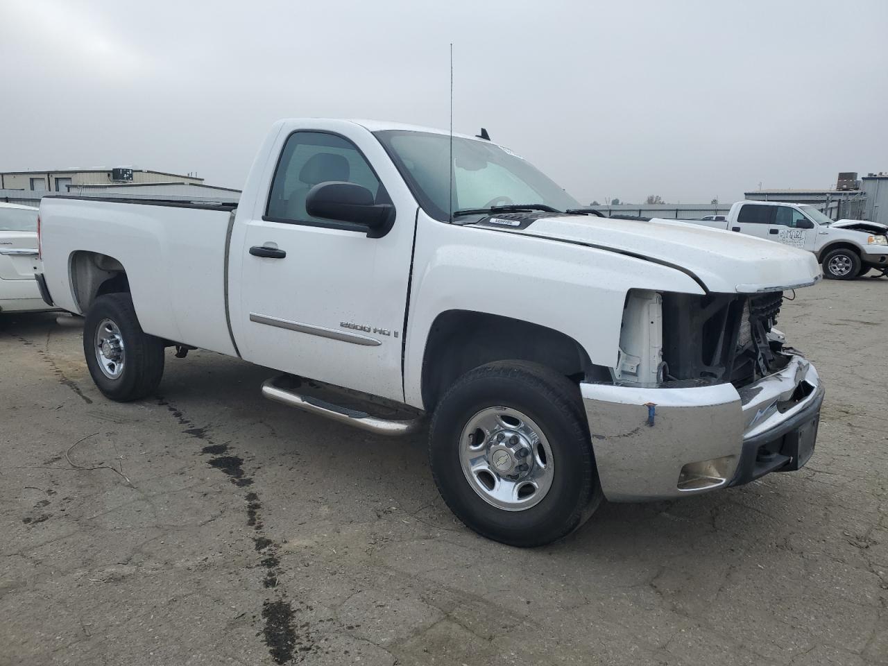 2007 Chevrolet Silverado - Image 4
