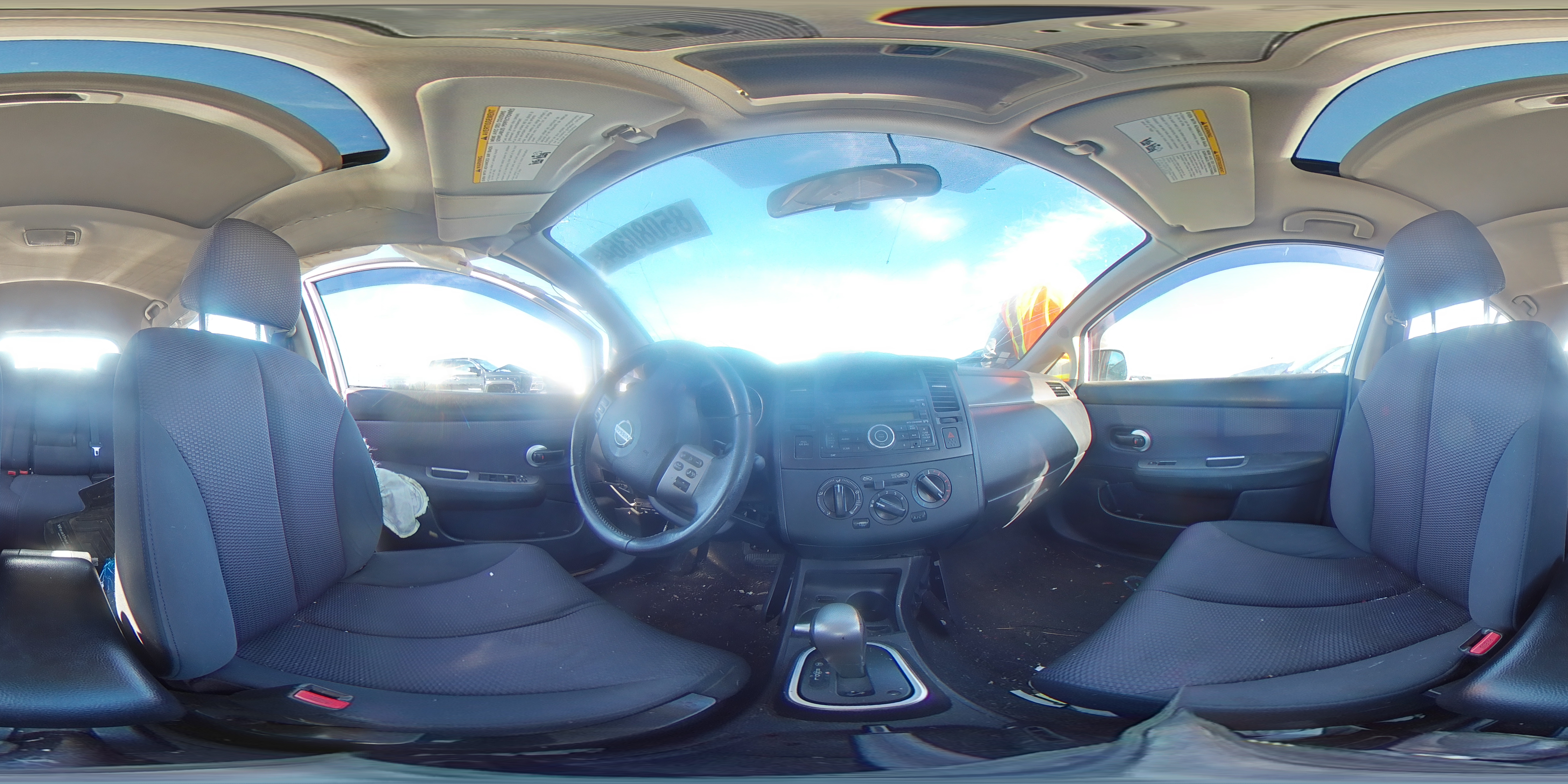 2008 Nissan Versa - Image 14