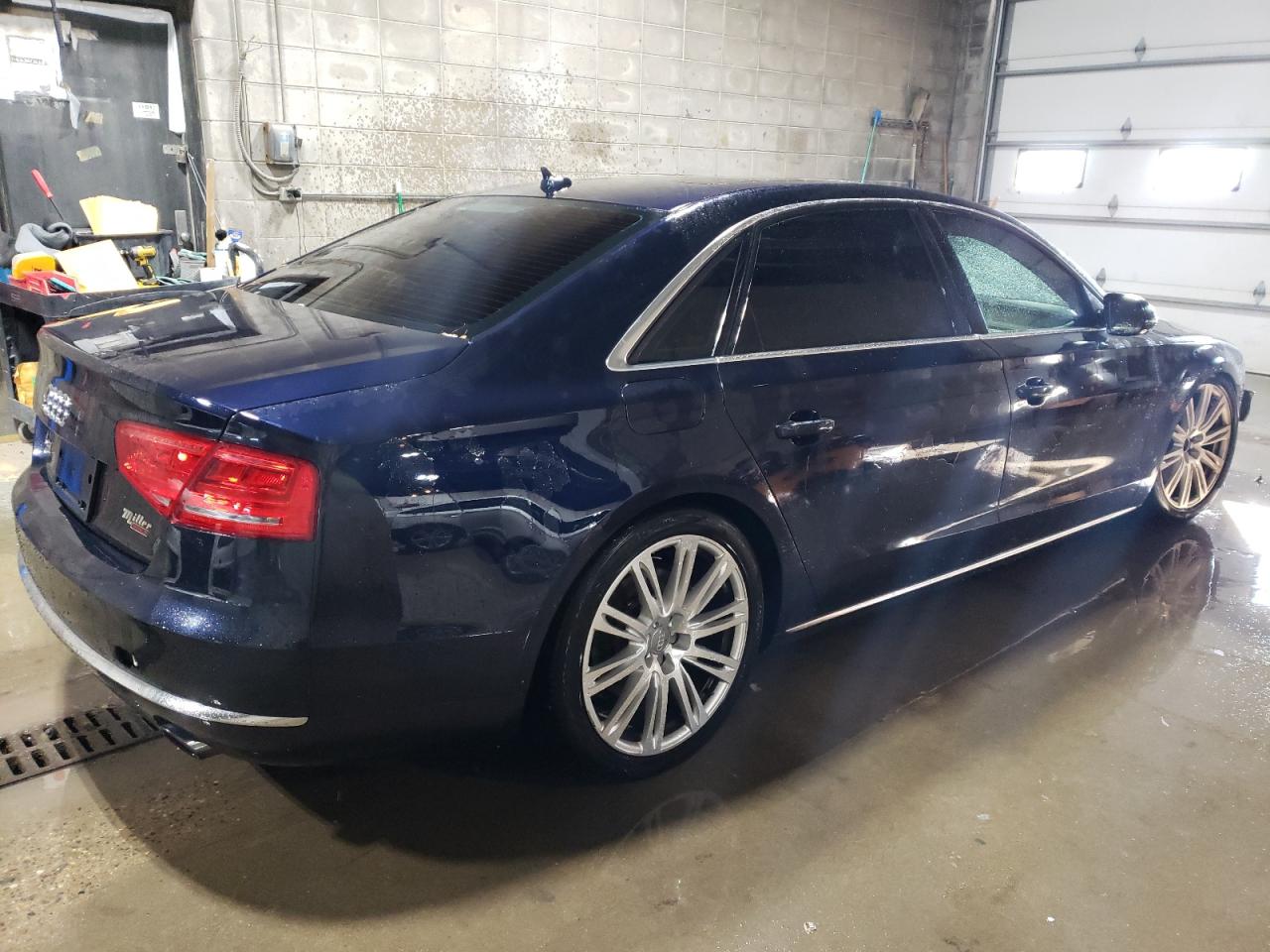 VIN WAURGAFD8DN026290 2013 AUDI A8 no.3