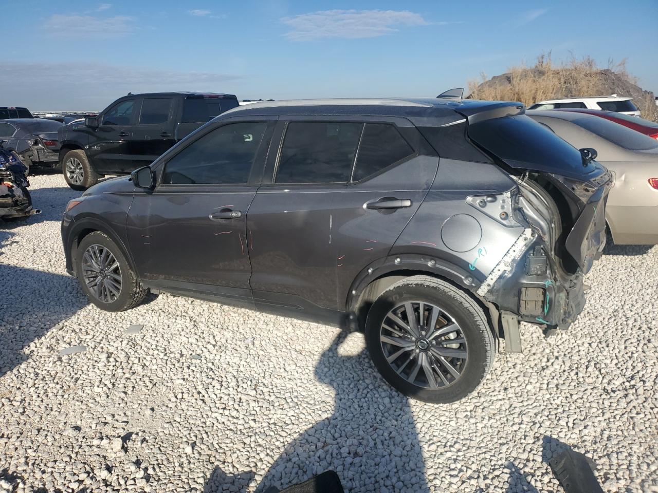 2021 Nissan Kicks - Image 2