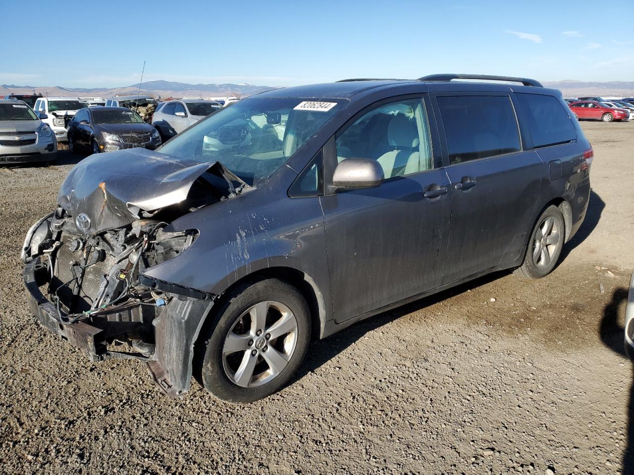 2014 Toyota Sienna - Image 1