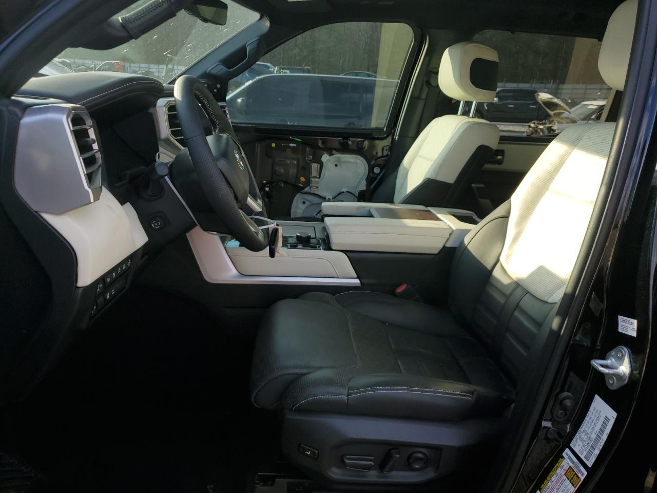 2023 Toyota Tundra - Image 7