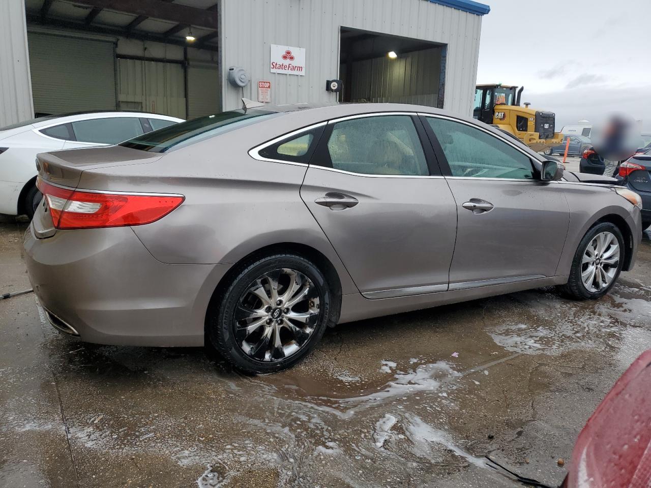2013 Hyundai Azera - Image 3