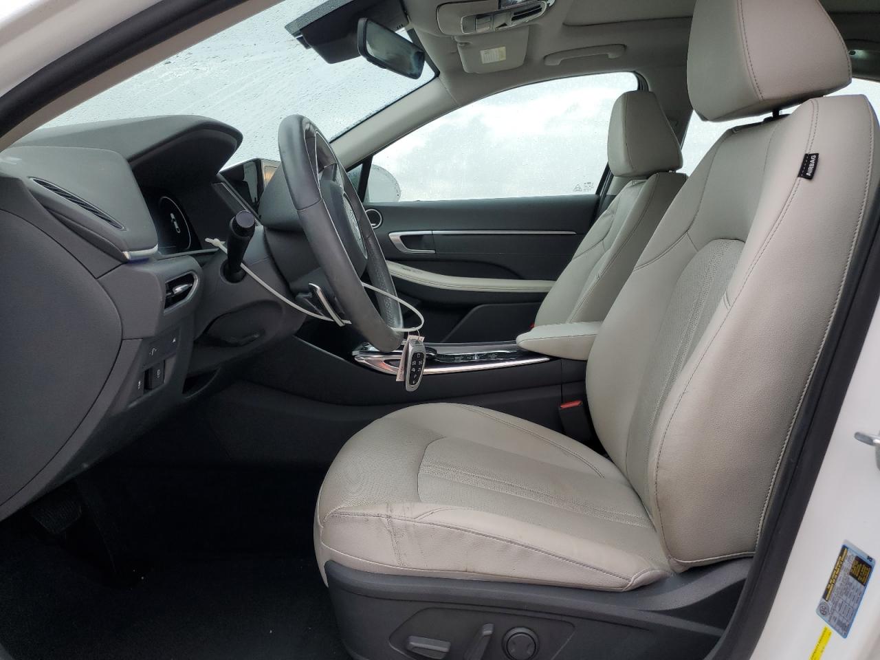 2022 Hyundai Sonata - Image 7