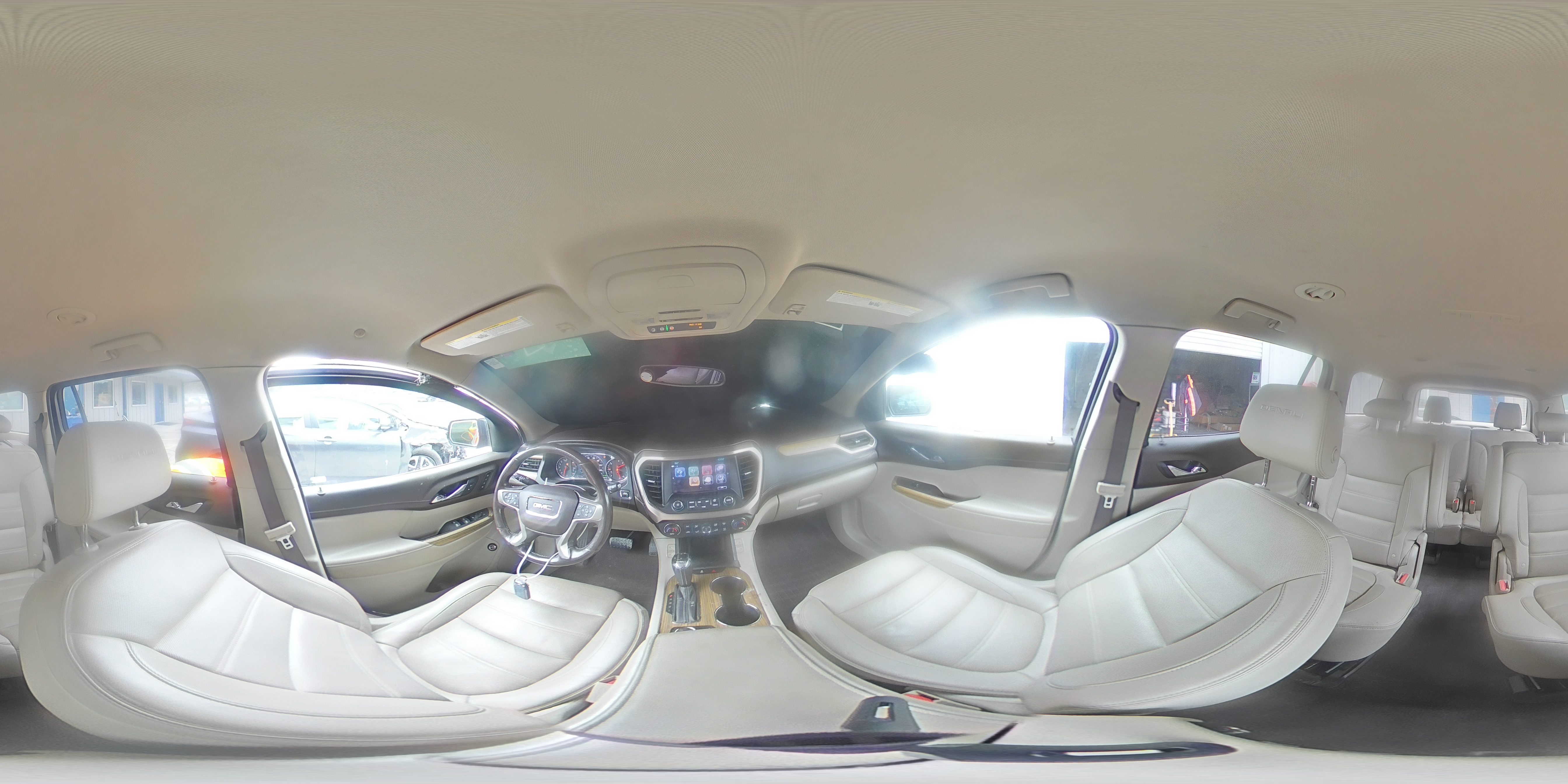 2019 GMC Acadia - Image 15