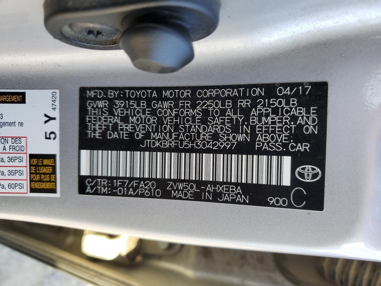 2017 Toyota Prius - Image 15