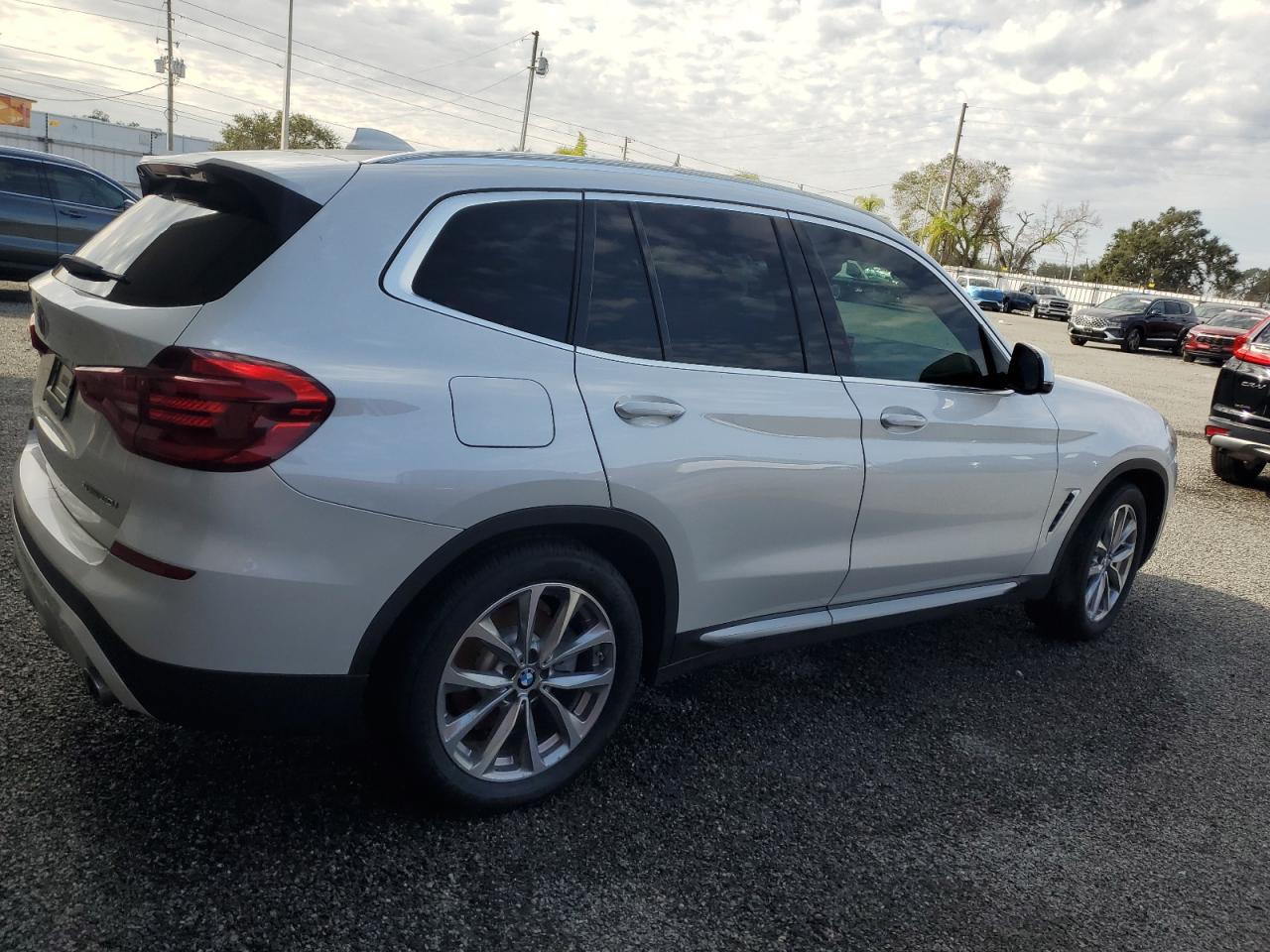 2019 BMW X3 - Image 3