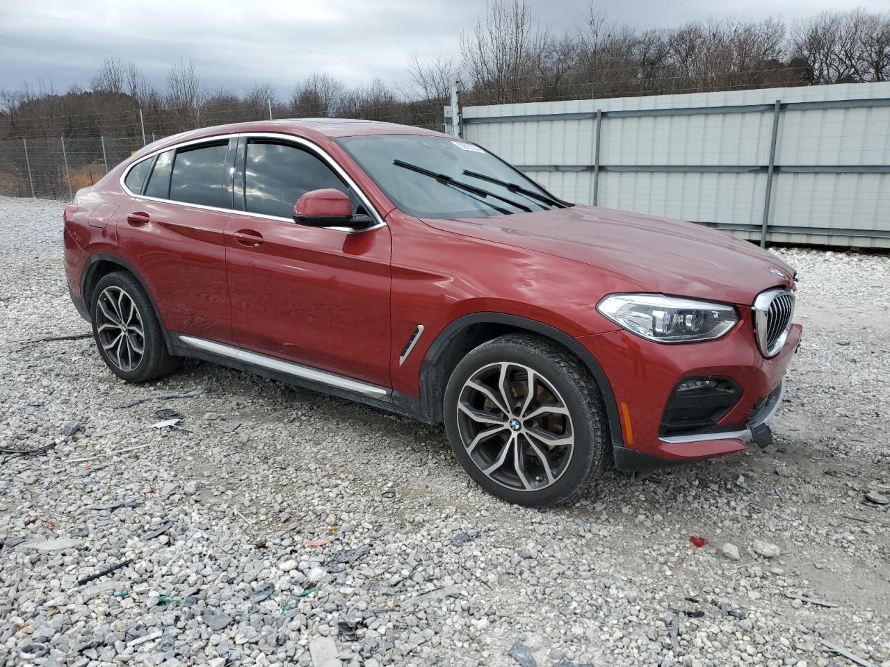 VIN 5UX2V1C03M9H37577 2021 BMW X4 no.4