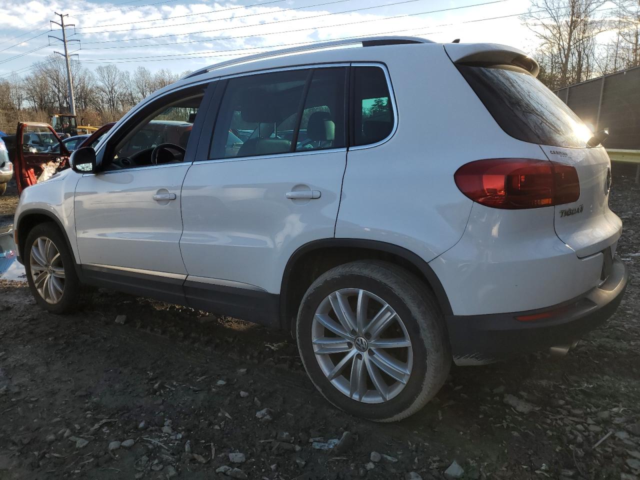 VIN WVGAV3AX8EW510874 2014 VOLKSWAGEN TIGUAN no.2