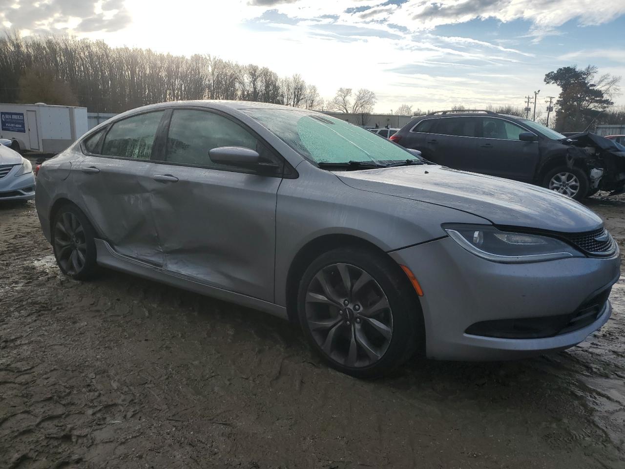 2015 Chrysler 200 - Image 4