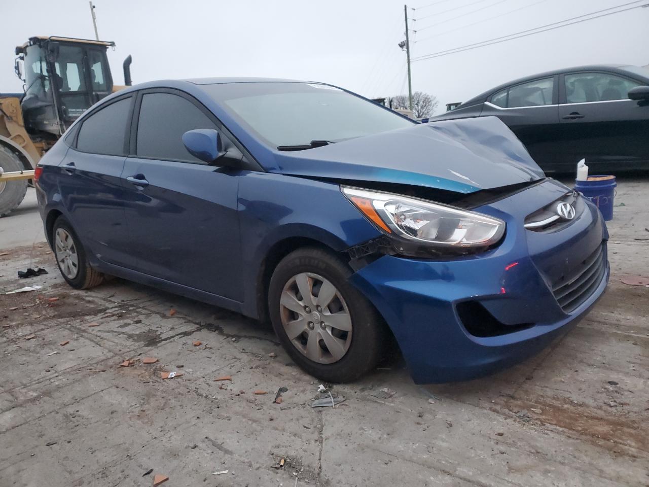 VIN KMHCT4AE6HU241258 2017 HYUNDAI ACCENT no.4