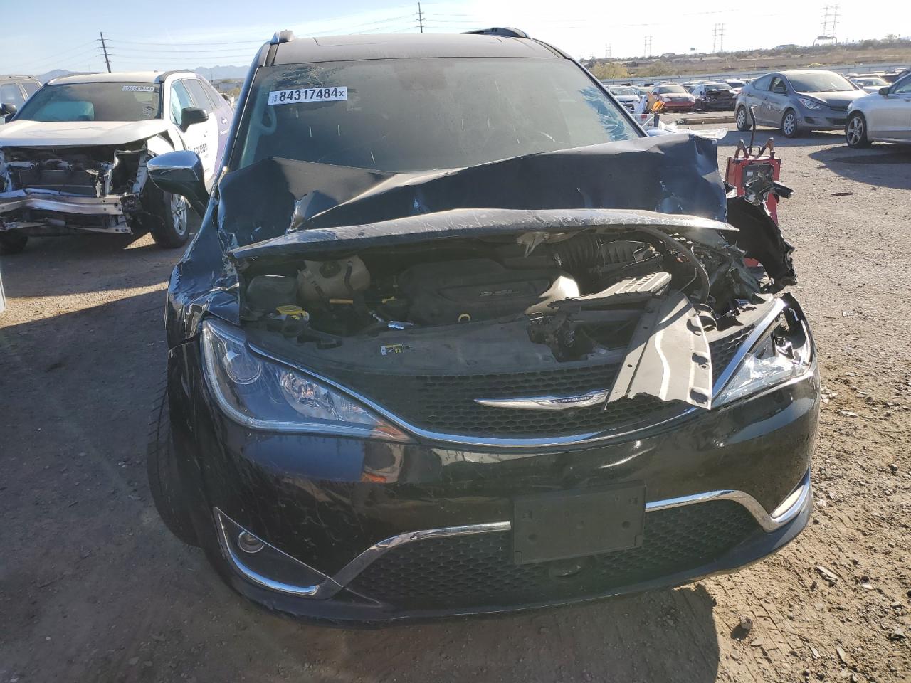 VIN 2C4RC1GGXJR321123 2018 CHRYSLER PACIFICA no.5