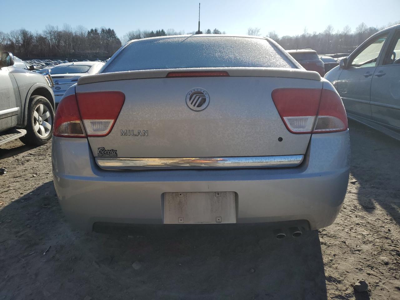 2010 Mercury Milan VIN: 3MEHM0HA1AR606556 Lot: 84033704