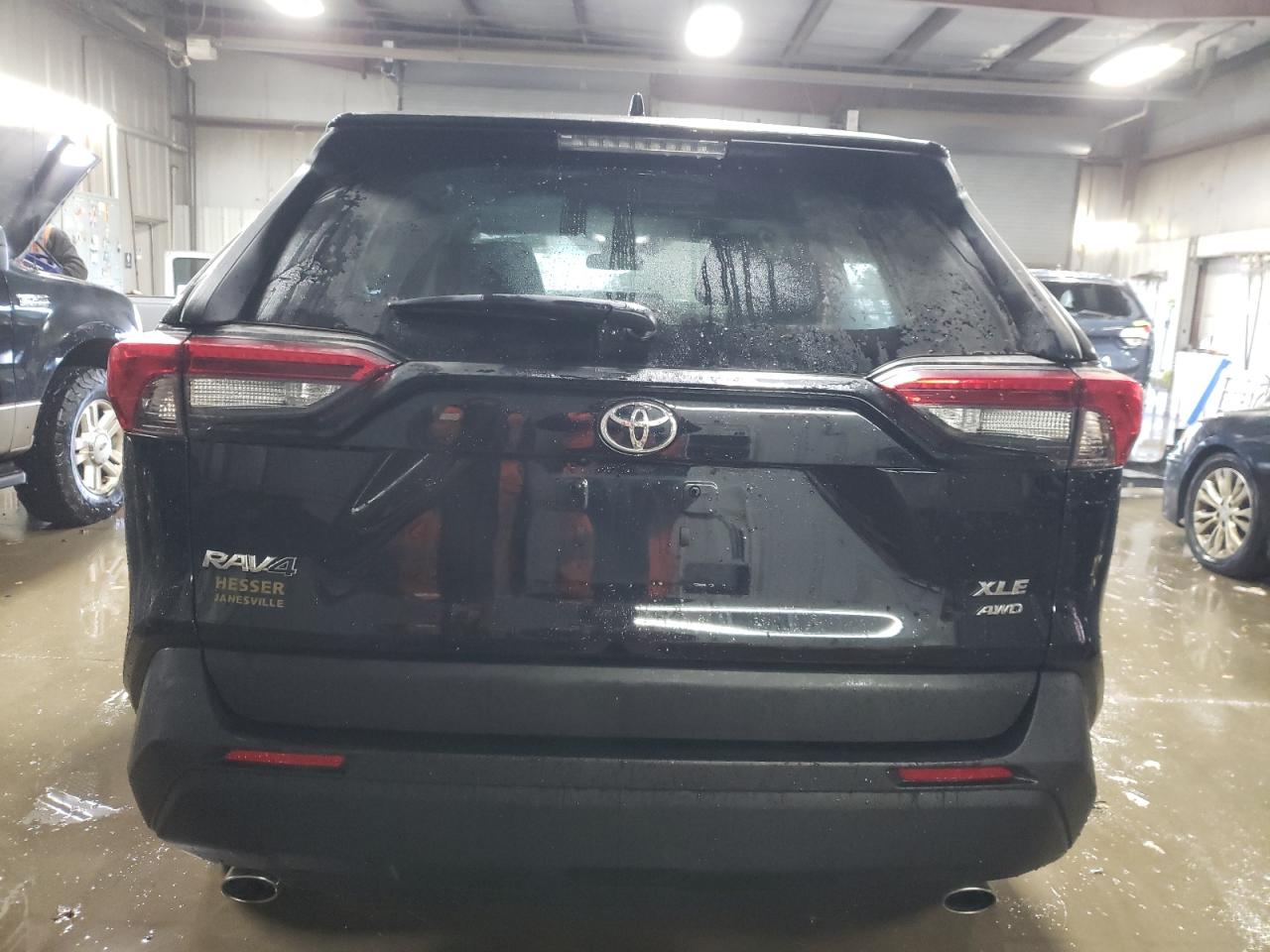 2022 Toyota RAV 4 - Image 6