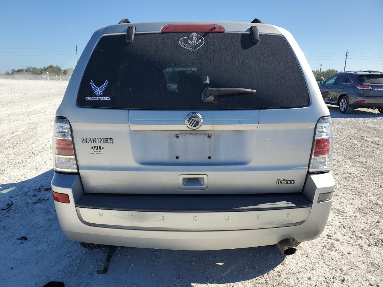 2010 Mercury Mariner VIN: 4M2CN8B7XAKJ17592 Lot: 84209634