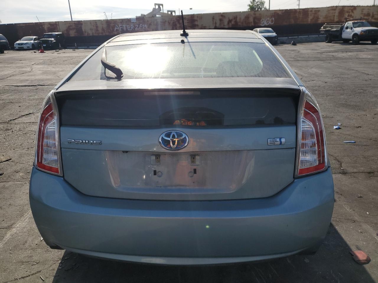 2012 Toyota Prius - Image 6