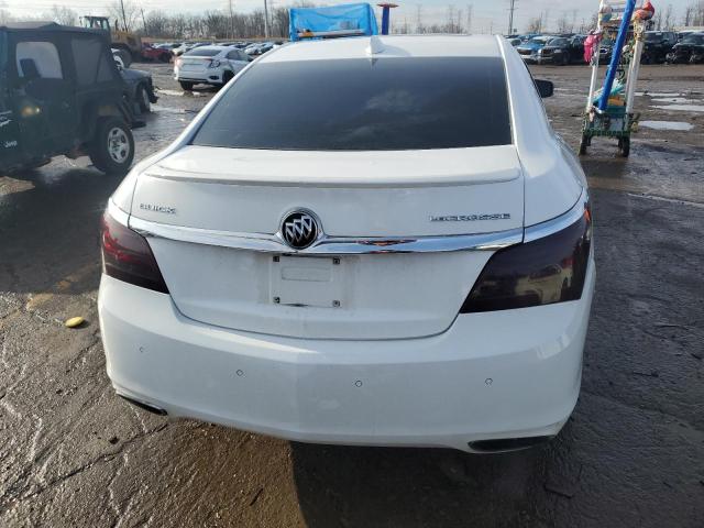 Sedans BUICK LACROSSE 2016 Biały