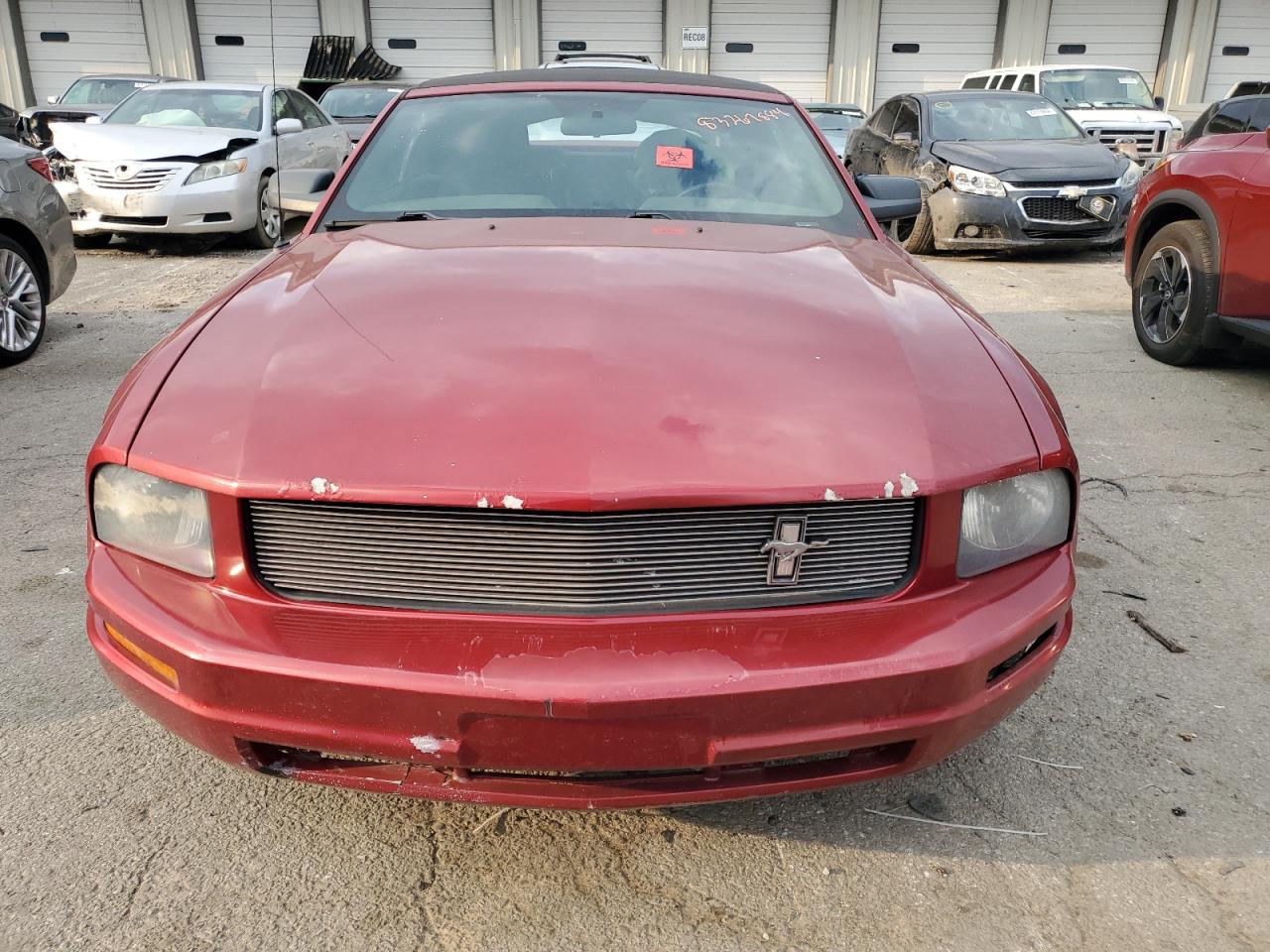2005 Ford Mustang - Image 5