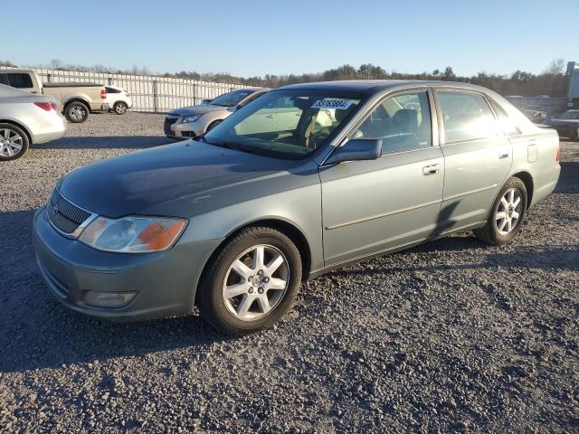 2000 Toyota Avalon Xl продається в Fredericksburg, VA - Rear End