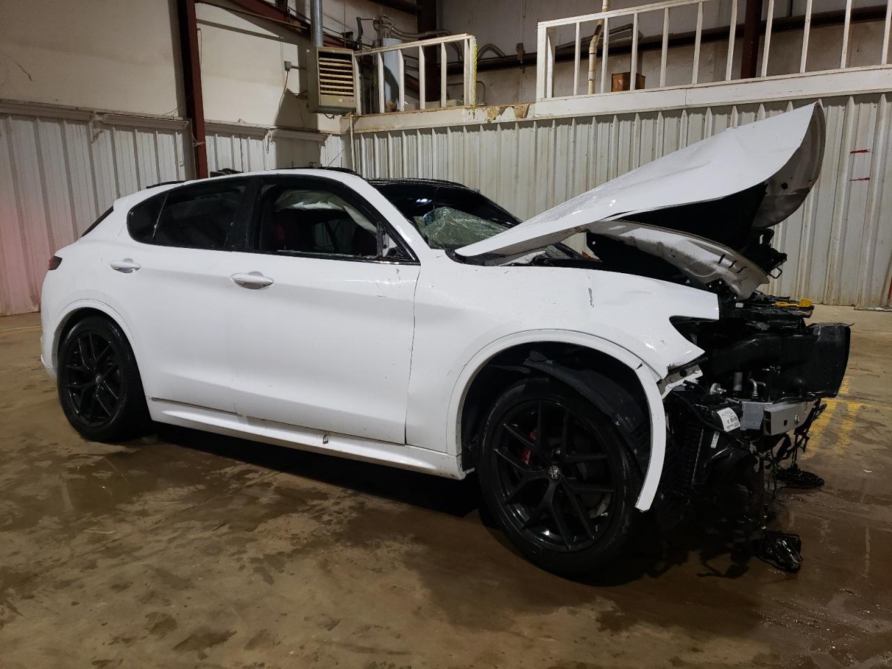 2021 Alfa Romeo Stelvio - Image 4