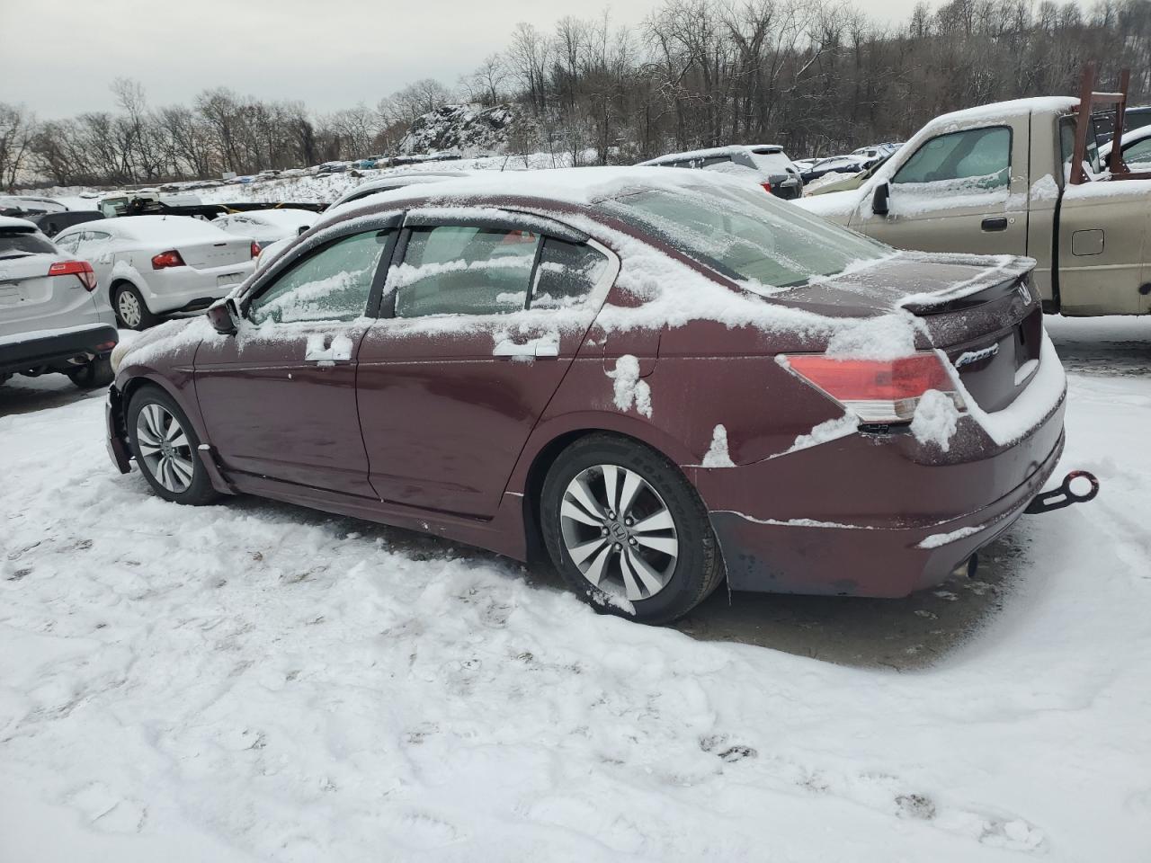 2009 Honda Accord - Image 2
